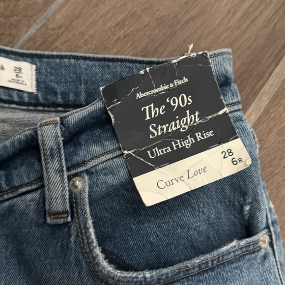 Abercrombie ultra high rise size 28 - Picture 3 of 6